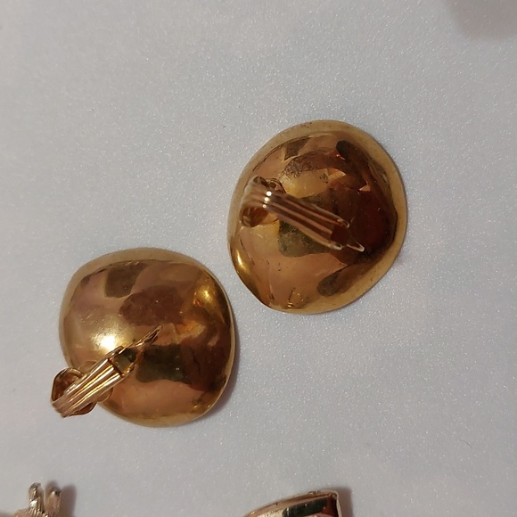 Lot of 11 Pairs of Earrings Mostly Vintage Signed Repair Repurpose Wearable - Picture 11 of 15